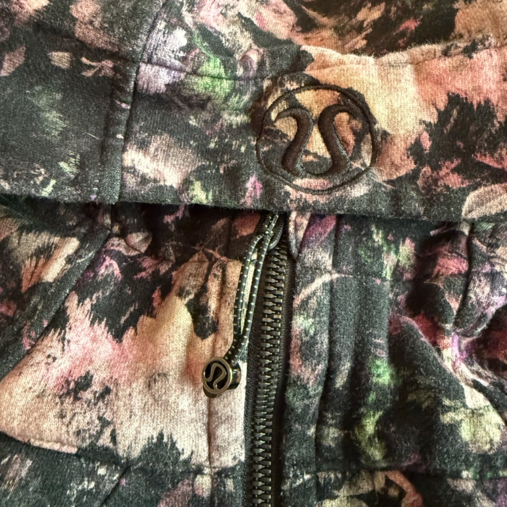 Lululemon Scuba Hoodie Floral Illusion Antique White Multi - Size 6 - Picture 4 of 5